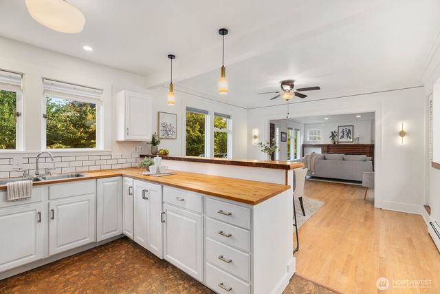 3218 S Byron Street, Seattle, WA 98144