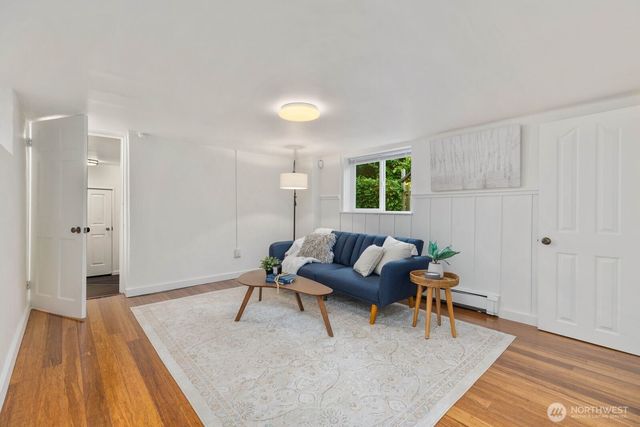 3218 S Byron Street, Seattle, WA 98144