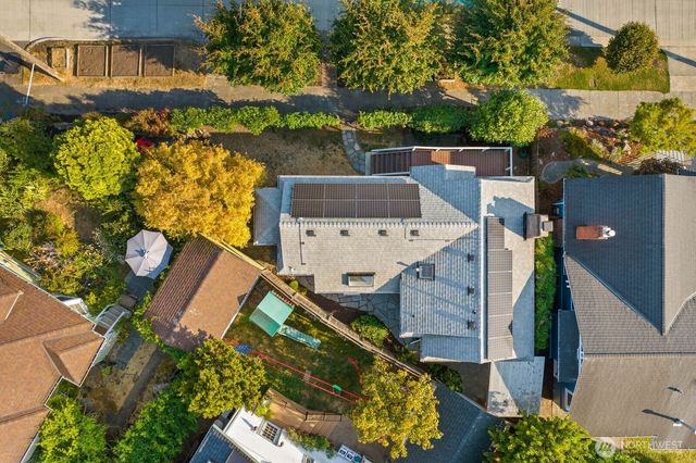 3218 S Byron Street, Seattle, WA 98144