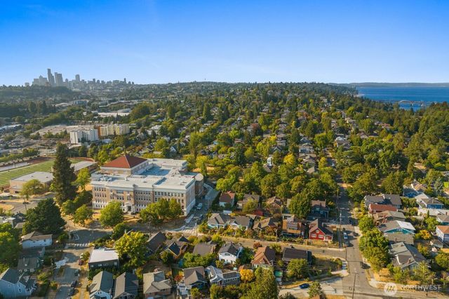 3218 S Byron Street, Seattle, WA 98144