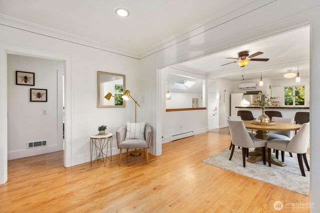 3218 S Byron Street, Seattle, WA 98144