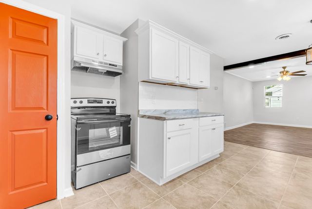 4025 E WHITEHAVEN PARK CIR, Memphis, TN 38116