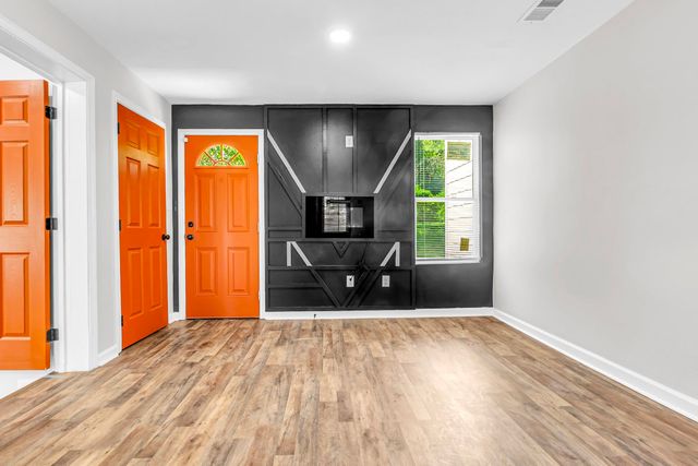 4025 E WHITEHAVEN PARK CIR, Memphis, TN 38116