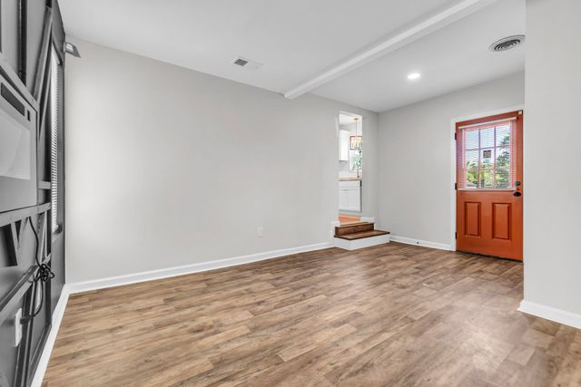 4025 E WHITEHAVEN PARK CIR, Memphis, TN 38116