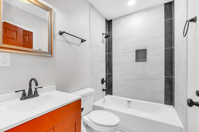 4025 E WHITEHAVEN PARK CIR, Memphis, TN 38116