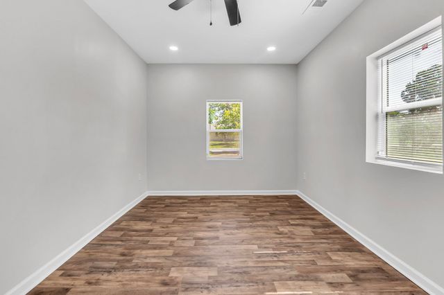 4025 E WHITEHAVEN PARK CIR, Memphis, TN 38116