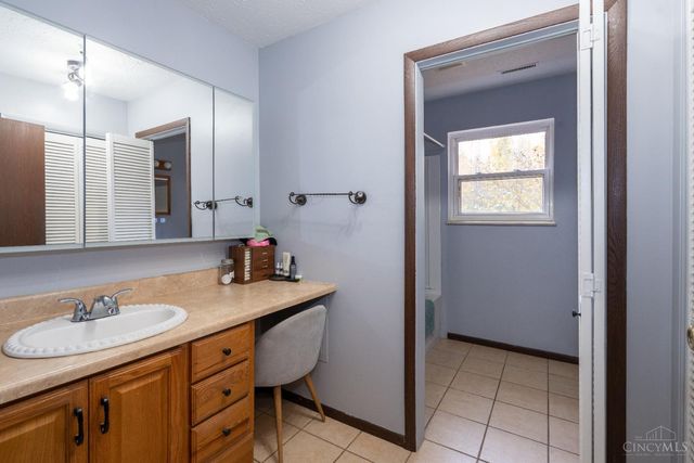 2914 US Rt 50, Perry Twp, OH 45118
