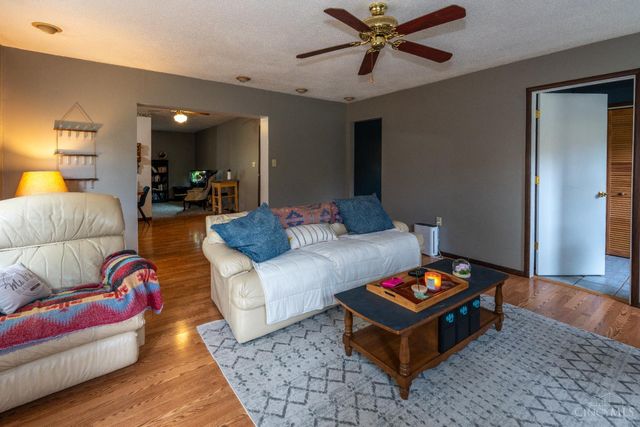 2914 US Rt 50, Perry Twp, OH 45118