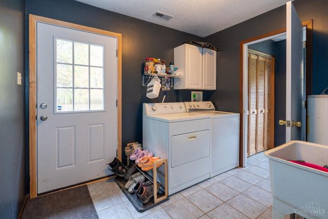 2914 US Rt 50, Perry Twp, OH 45118