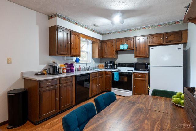 2914 US Rt 50, Perry Twp, OH 45118