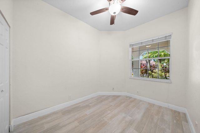 836 Lavender Cir, Weston, FL 33327