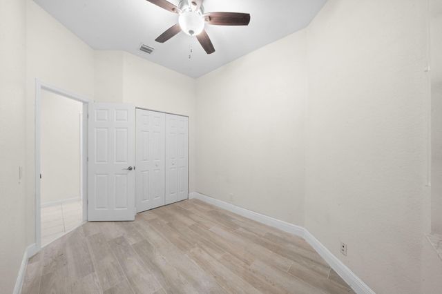 836 Lavender Cir, Weston, FL 33327