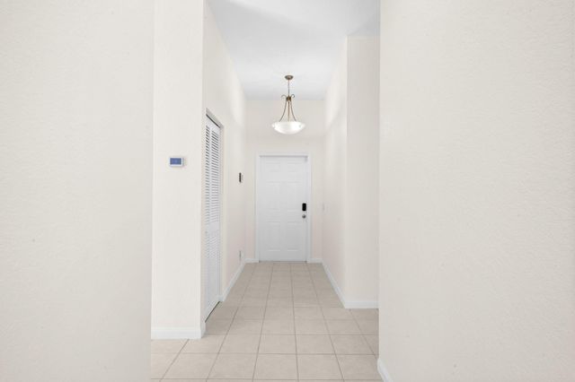 836 Lavender Cir, Weston, FL 33327