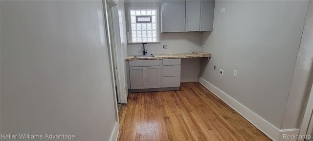 5444 Field Street, Detroit, MI 48213