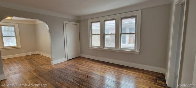 5444 Field Street, Detroit, MI 48213