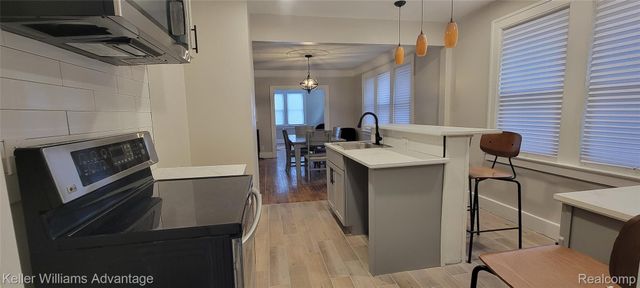5444 Field Street, Detroit, MI 48213