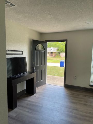 3014 Meldrum ST, Del Valle, TX 78617