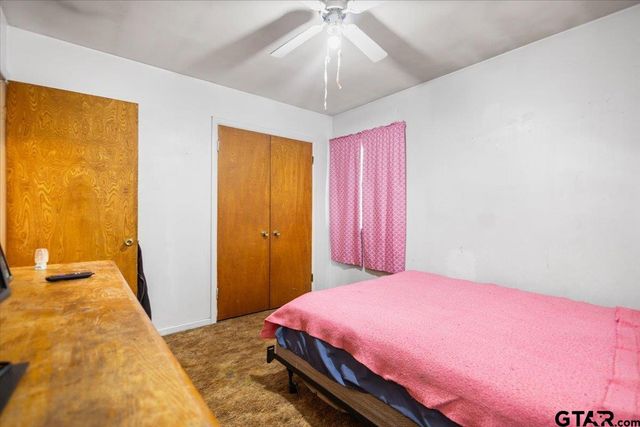 3211 Shady Trail Dr, Tyler, TX 75702