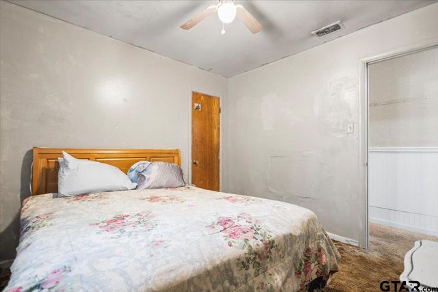 3211 Shady Trail Dr, Tyler, TX 75702