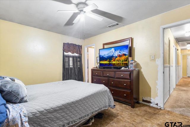 3211 Shady Trail Dr, Tyler, TX 75702