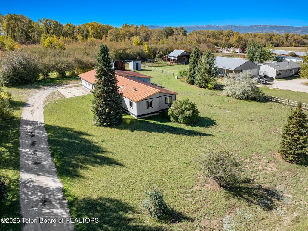 861 W HIGHWAY 33, Tetonia, ID 83452