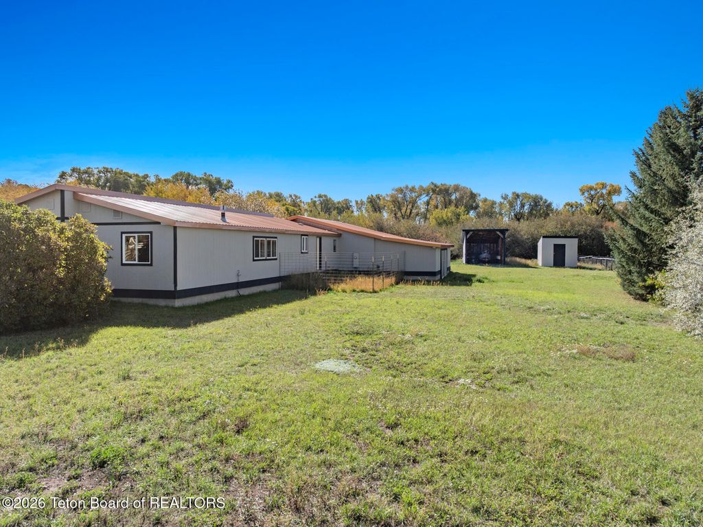 861 W HIGHWAY 33, Tetonia, ID 83452 photo 5