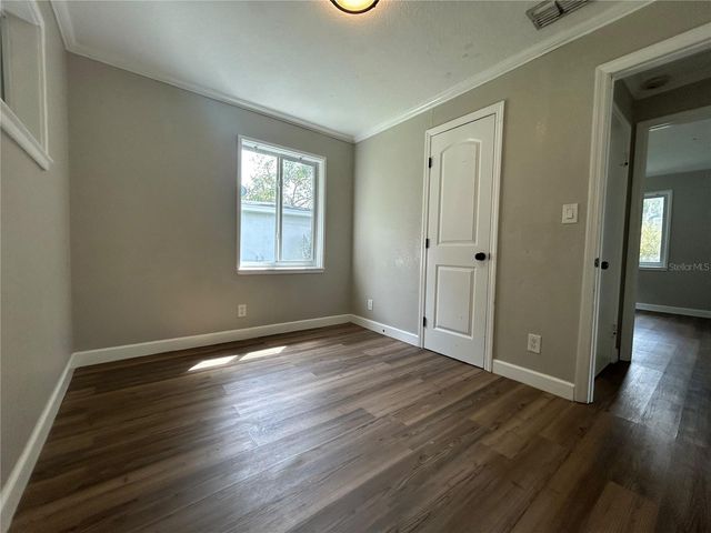 301 PENNSYLVANIA AVE STREET, St Cloud, FL 34769