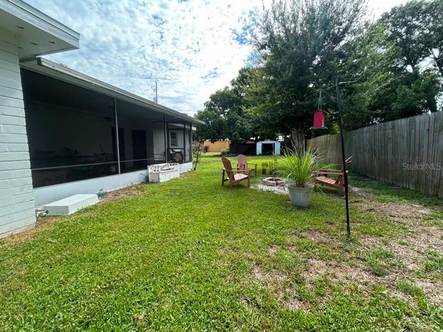 301 PENNSYLVANIA AVE STREET, St Cloud, FL 34769