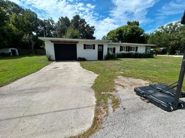 301 PENNSYLVANIA AVE STREET, St Cloud, FL 34769