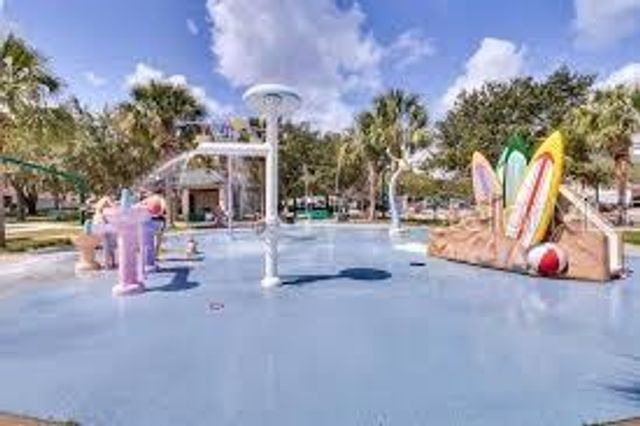 301 PENNSYLVANIA AVE STREET, St Cloud, FL 34769