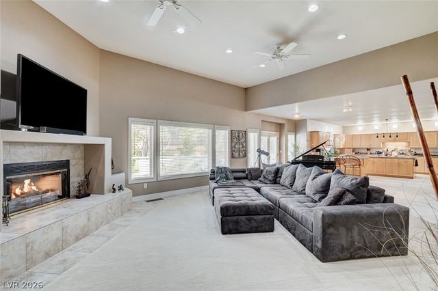 2136 Lookout Point Circle, Las Vegas, NV 89117