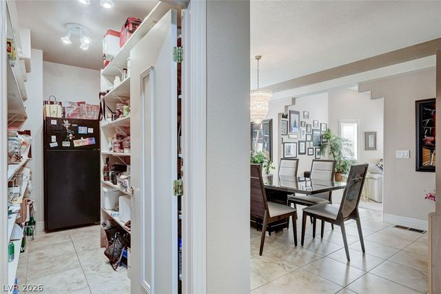 2136 Lookout Point Circle, Las Vegas, NV 89117