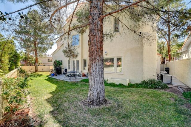 2136 Lookout Point Circle, Las Vegas, NV 89117