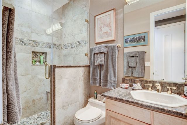 2136 Lookout Point Circle, Las Vegas, NV 89117