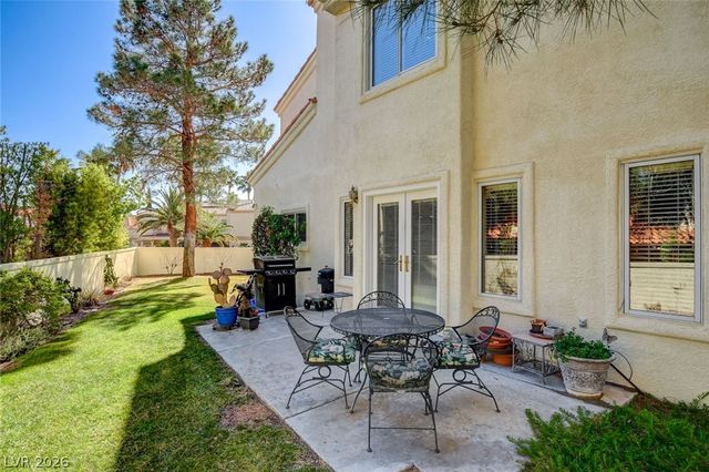 2136 Lookout Point Circle, Las Vegas, NV 89117