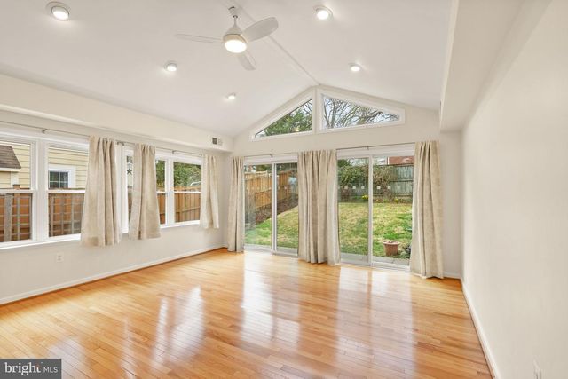 2640 N SYCAMORE ST, Arlington, VA 22207