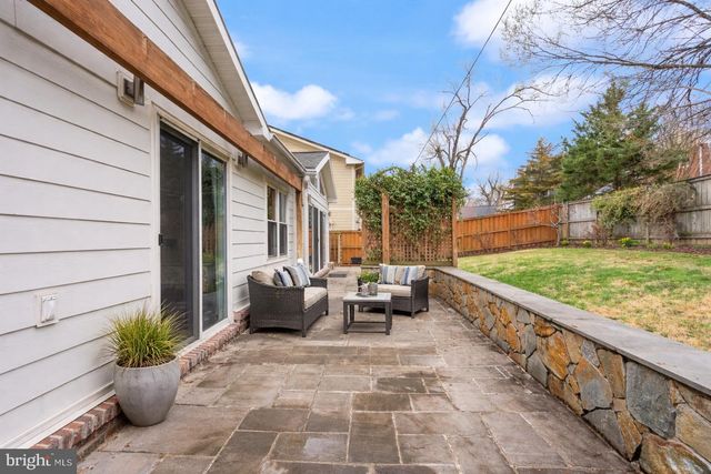 2640 N SYCAMORE ST, Arlington, VA 22207