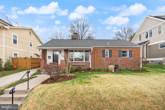 2640 N SYCAMORE ST, Arlington, VA 22207