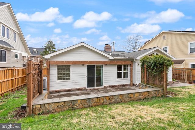 2640 N SYCAMORE ST, Arlington, VA 22207