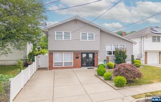 1138 Stonewall Lane, Secaucus, NJ 07094
