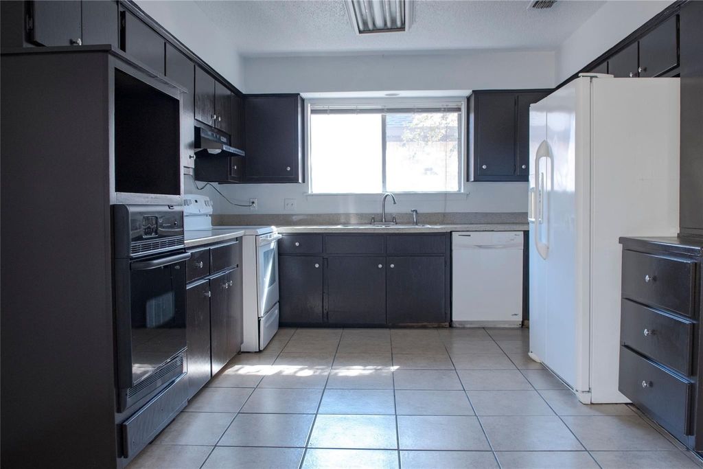 12334 ferris creek, Dallas, TX 75243