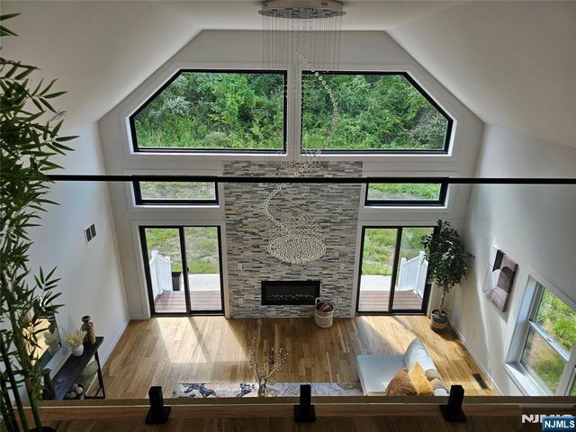 5 Emerald, Hardyston, NJ 07419