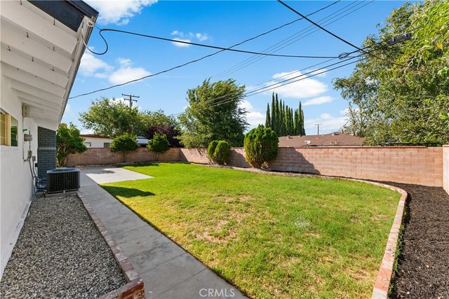 1735 W Jenner Street, Lancaster, CA 93534