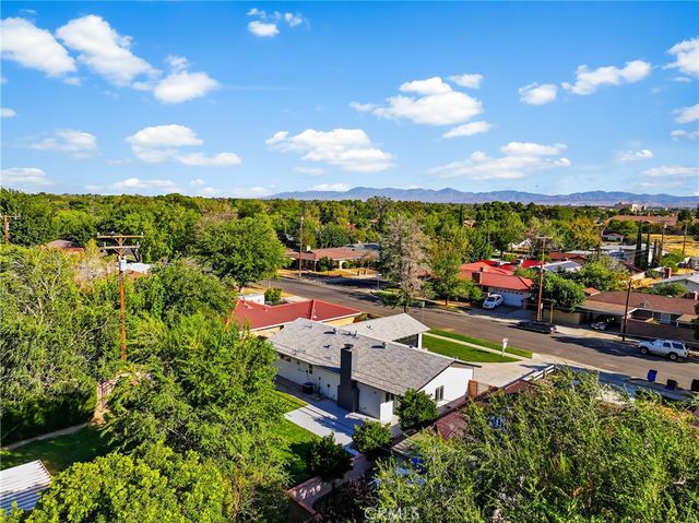 1735 W Jenner Street, Lancaster, CA 93534