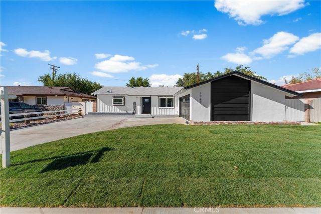 1735 W Jenner Street, Lancaster, CA 93534