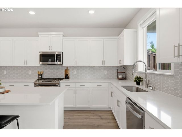 6901 Ne 16TH Ave, Vancouver, WA 98665