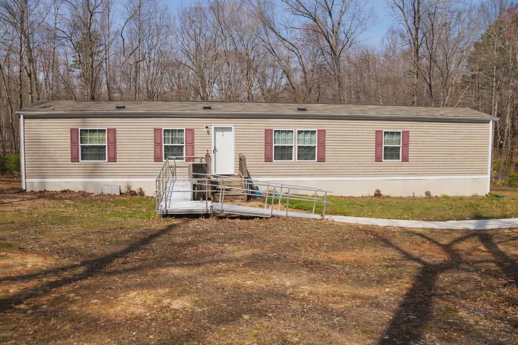 815 MALLORYS FORD RD, Louisa, VA 23093