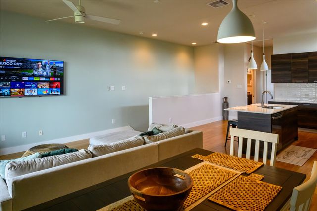 4618 Nichols Street B, Houston, TX 77020