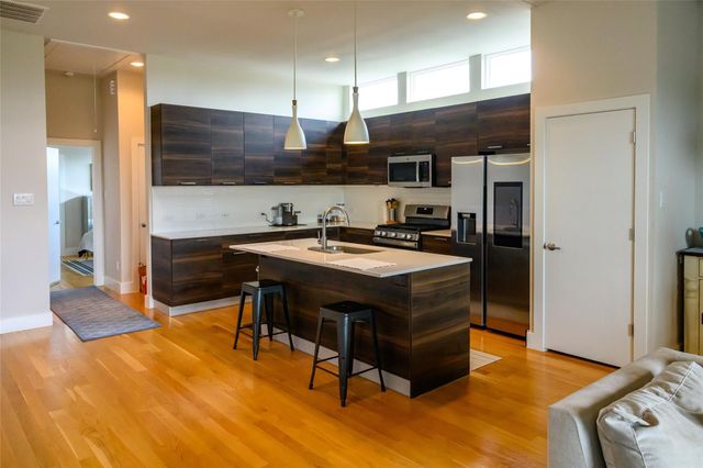 4618 Nichols Street B, Houston, TX 77020