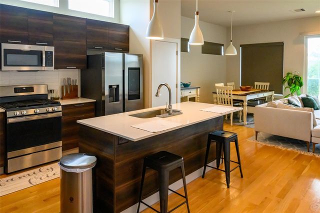 4618 Nichols Street B, Houston, TX 77020